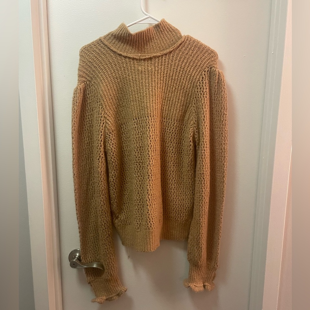 NWOT Free People Snowdrift Pullover - Picture 3 of 3